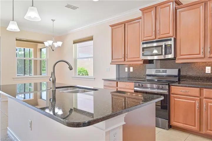 3874  Eldon  ST, Fort Myers, FL 33916