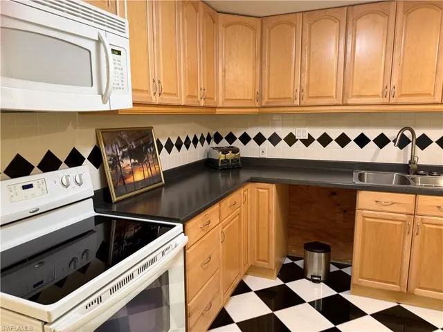 10105 Pennsylvania Ave, Bonita Springs, Florida 34135