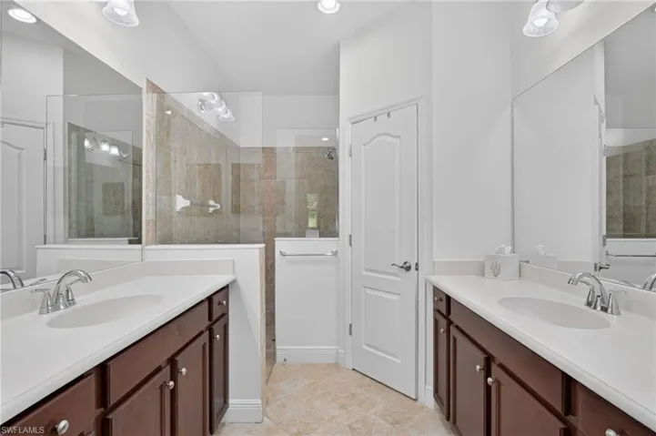 21567 Cascina Dr, Estero, Florida 33928