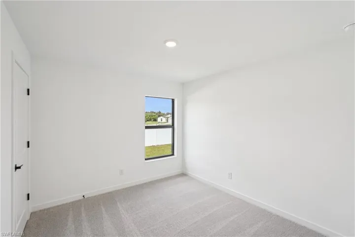 144  Blackstone  DR, Fort Myers, FL 33913