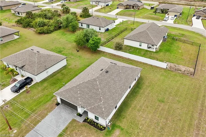 144  Blackstone  DR, Fort Myers, FL 33913
