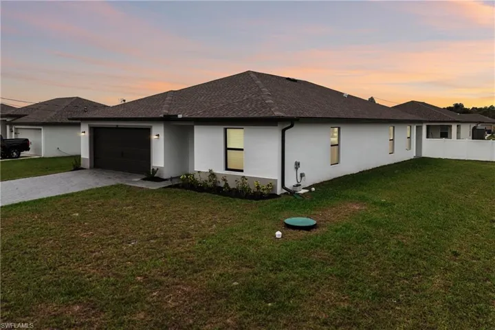 144  Blackstone  DR, Fort Myers, FL 33913