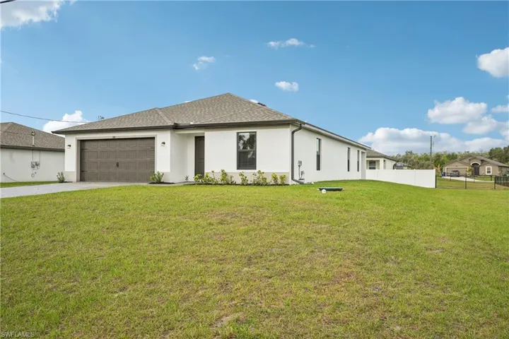144  Blackstone  DR, Fort Myers, FL 33913