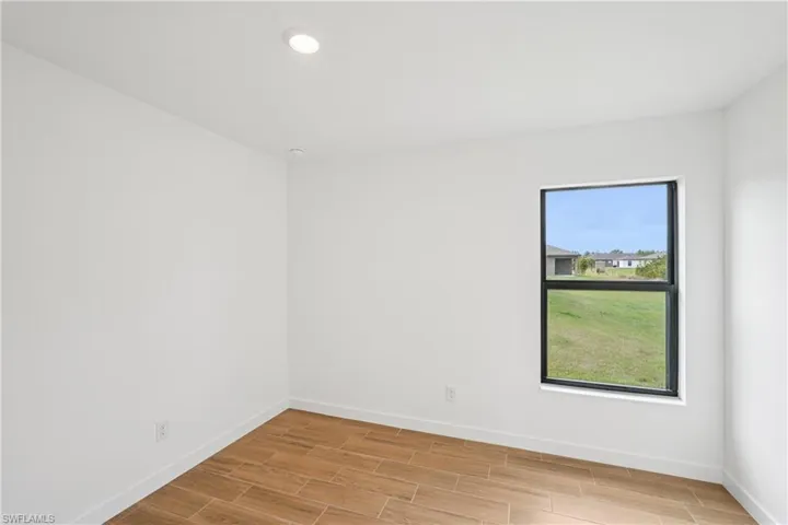 144  Blackstone  DR, Fort Myers, FL 33913