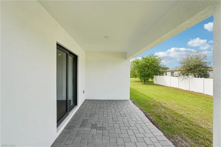 144  Blackstone  DR, Fort Myers, FL 33913