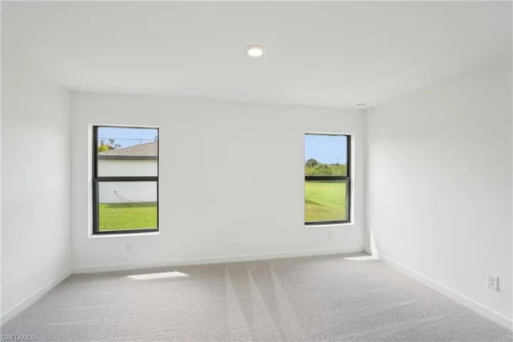 144  Blackstone  DR, Fort Myers, FL 33913