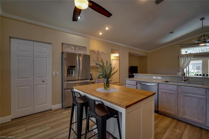 13761  Willow Bridge  DR, North Fort Myers, FL 33903