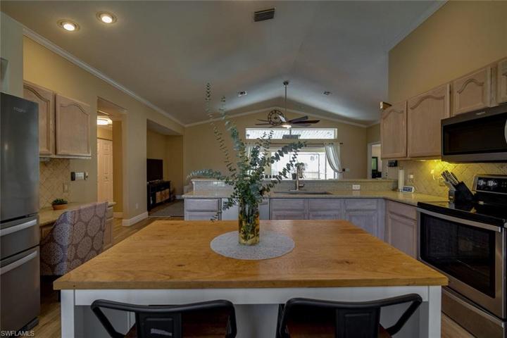 13761  Willow Bridge  DR, North Fort Myers, FL 33903