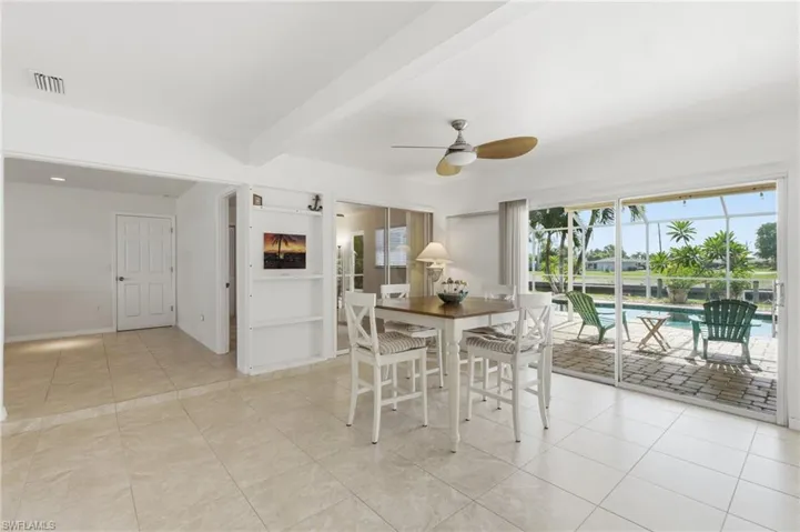 4933 Triton Ct W, Cape Coral, Florida 33904