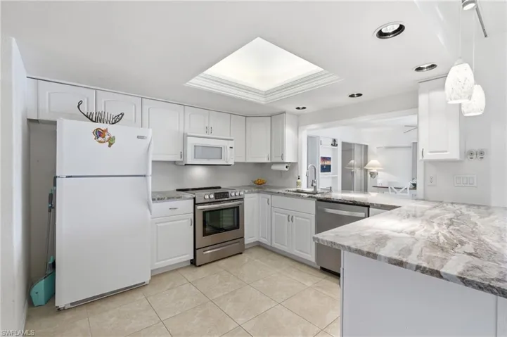 4933 Triton Ct W, Cape Coral, Florida 33904