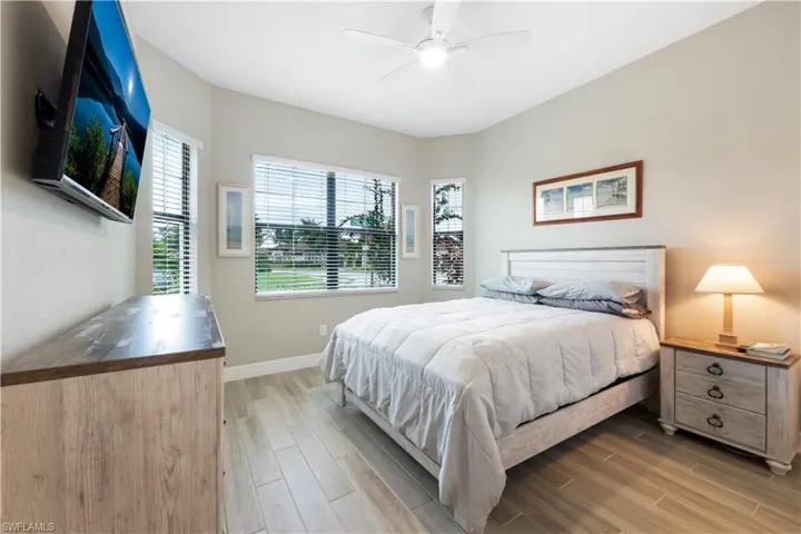 28152  Foxrock  CT, Bonita Springs, FL 34135