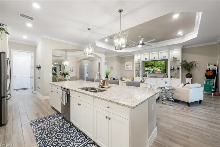 28152  Foxrock  CT, Bonita Springs, FL 34135