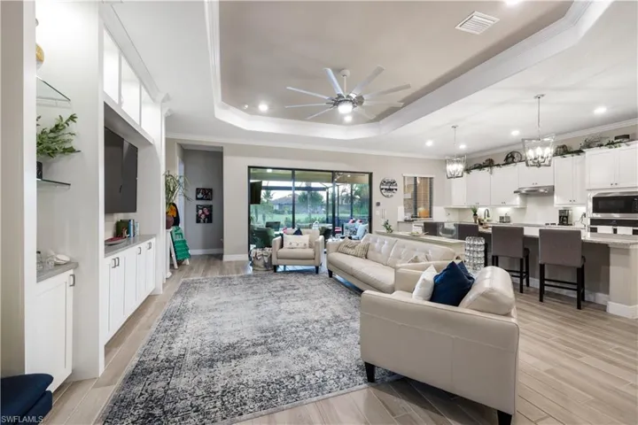 28152  Foxrock  CT, Bonita Springs, FL 34135