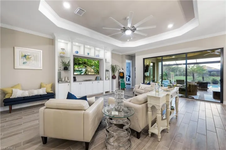 28152  Foxrock  CT, Bonita Springs, FL 34135