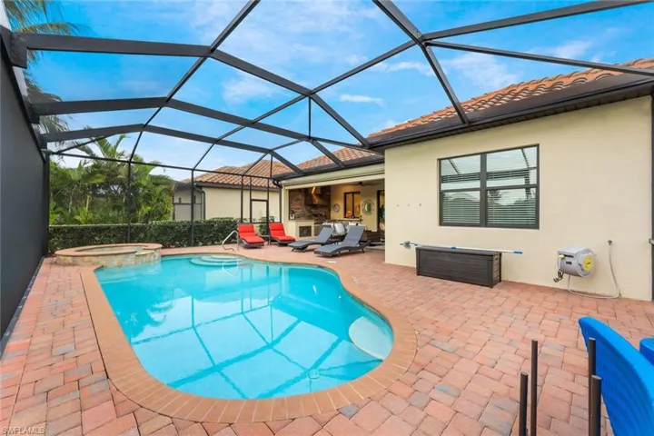 28152  Foxrock  CT, Bonita Springs, FL 34135
