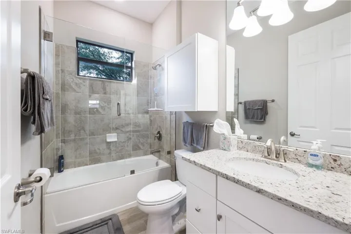 28152  Foxrock  CT, Bonita Springs, FL 34135