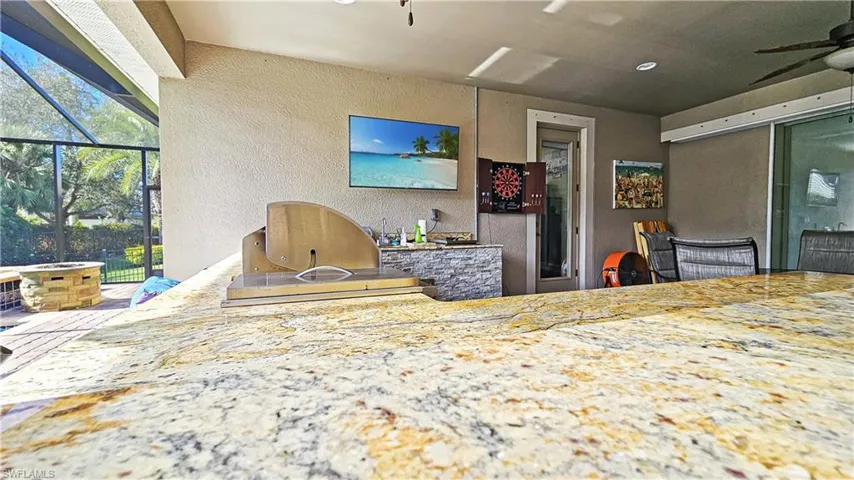 Kitchen with ceiling fan