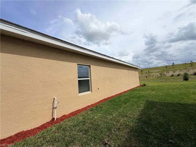 3917  Passion Vine  DR, Alva, FL 33920