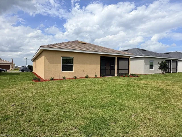 3917  Passion Vine  DR, Alva, FL 33920