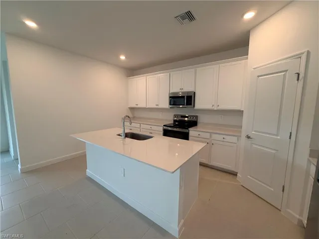 3917  Passion Vine  DR, Alva, FL 33920