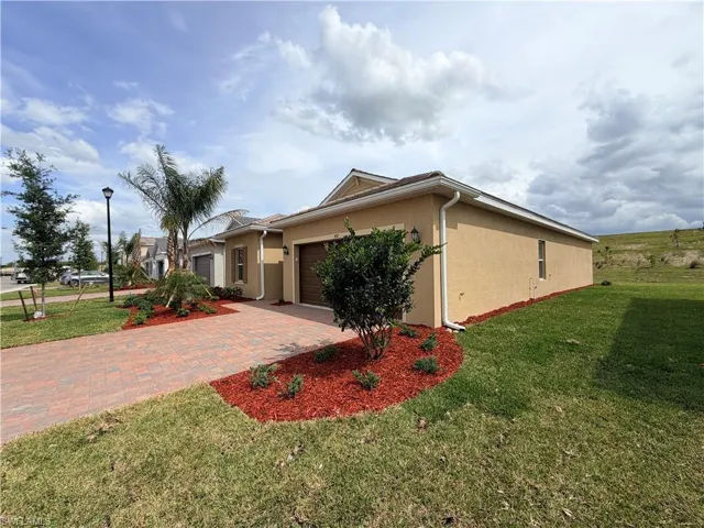 3917  Passion Vine  DR, Alva, FL 33920