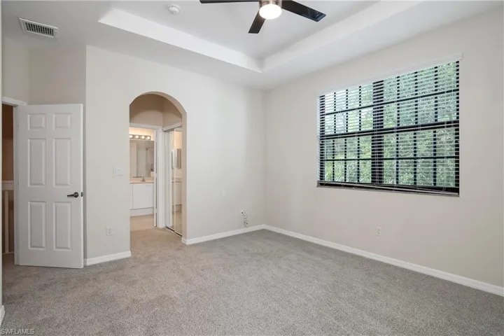 15186 Summit Place Cir, Naples, Florida 34119