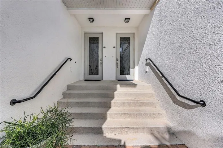 3153 Aviamar Cir # 201, Naples Fl 34114