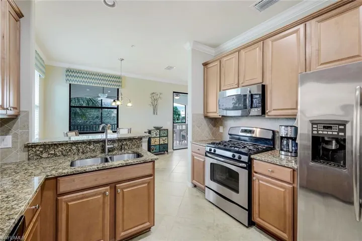 3153 Aviamar Cir # 201, Naples Fl 34114