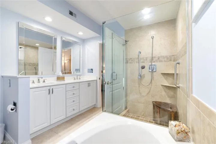 Primary bath with quartz counters & double sinks