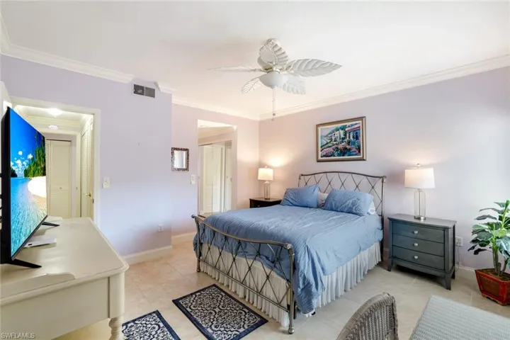 Guest bedroom