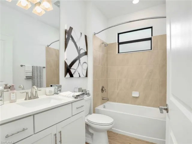 18278  Ridgeline  DR, Estero, FL 33928
