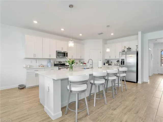 18278  Ridgeline  DR, Estero, FL 33928