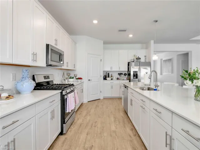 18278  Ridgeline  DR, Estero, FL 33928