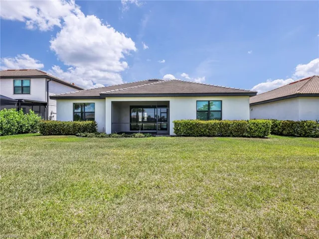 18278  Ridgeline  DR, Estero, FL 33928