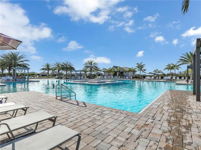 18278  Ridgeline  DR, Estero, FL 33928