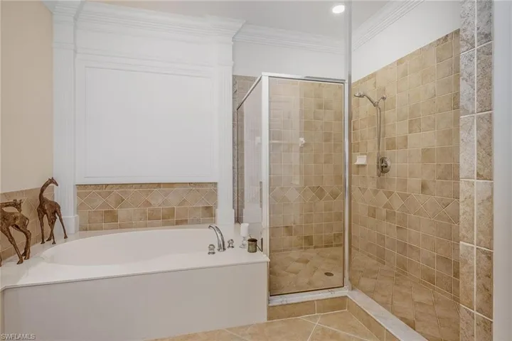 9110  Cascada  WAY, Naples, FL 34114