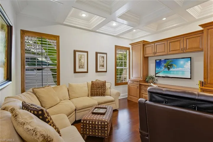 9110  Cascada  WAY, Naples, FL 34114