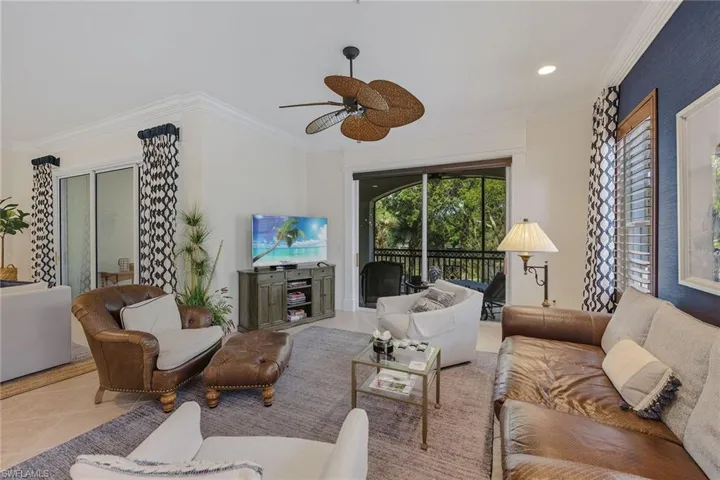 9110  Cascada  WAY, Naples, FL 34114
