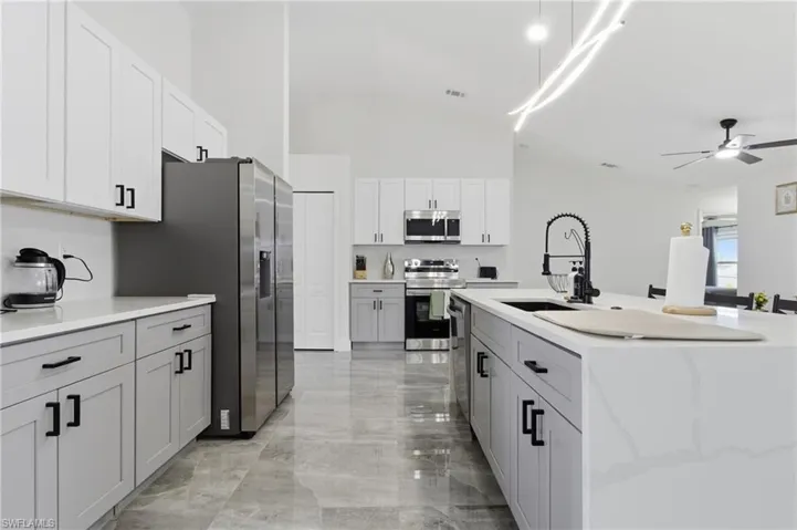 619 Sw 26th Ter, Cape Coral, Florida 33914