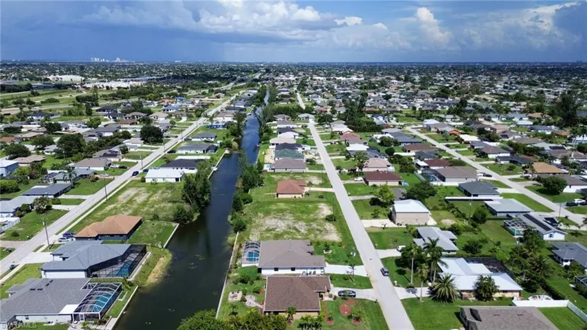619 Sw 26th Ter, Cape Coral, Florida 33914