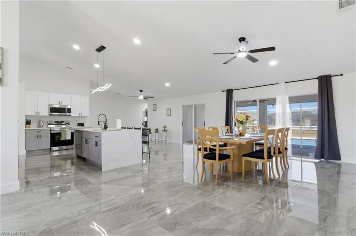 619 Sw 26th Ter, Cape Coral, Florida 33914