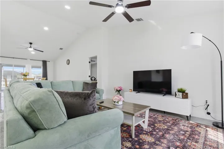 619 Sw 26th Ter, Cape Coral, Florida 33914