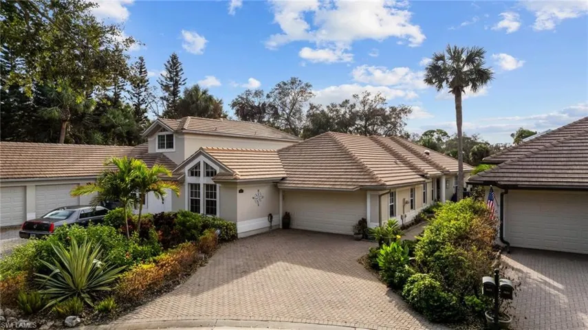 Front facade with a garage
