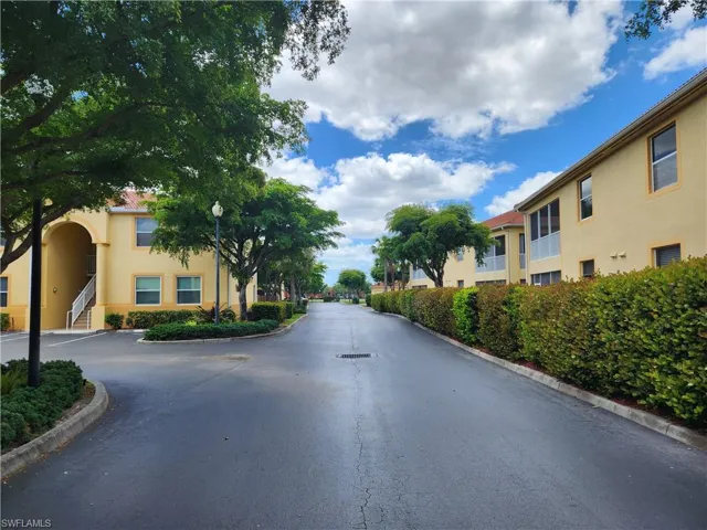 4293 Bellasol Cir 2513, Fort Myers, Florida 33916