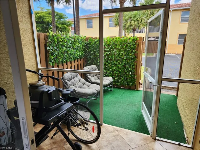 4293 Bellasol Cir 2513, Fort Myers, Florida 33916