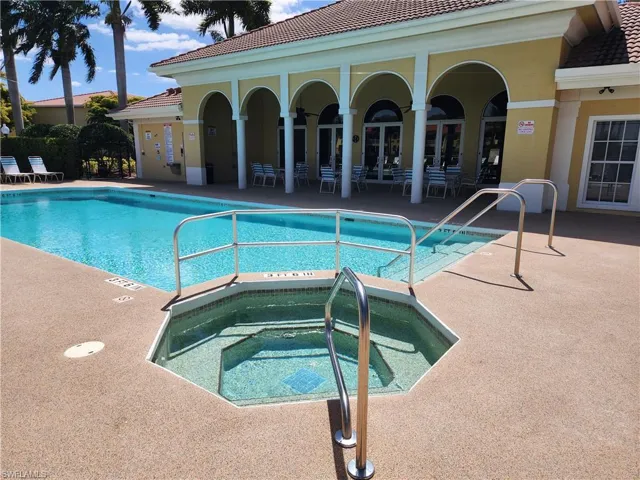4293 Bellasol Cir 2513, Fort Myers, Florida 33916