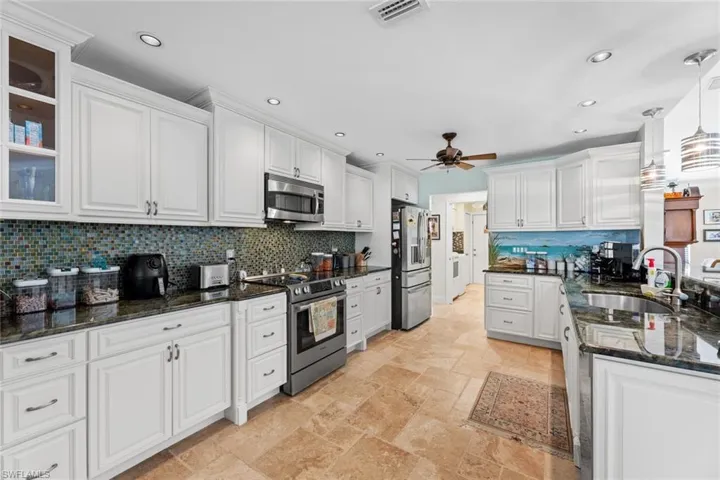 4265  GLASGOW  CT, North Fort Myers, FL 33903