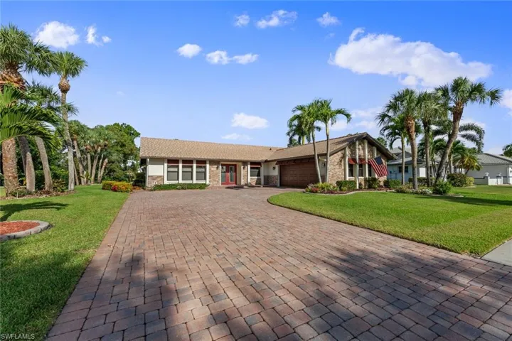 4265  GLASGOW  CT, North Fort Myers, FL 33903
