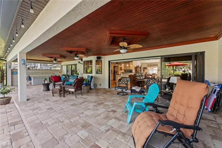 4265  GLASGOW  CT, North Fort Myers, FL 33903