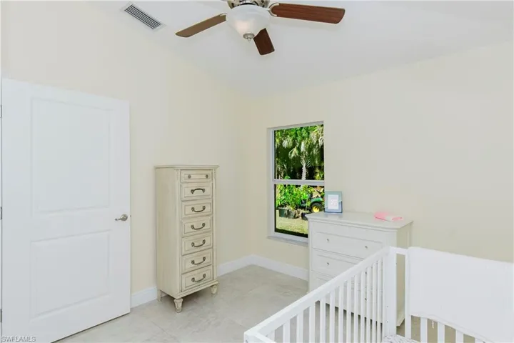 Bedroom #3f